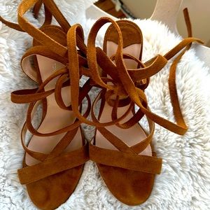 Tony Bianco. Camel Suede Strappy Sandal. Size 9.5 Good condition
